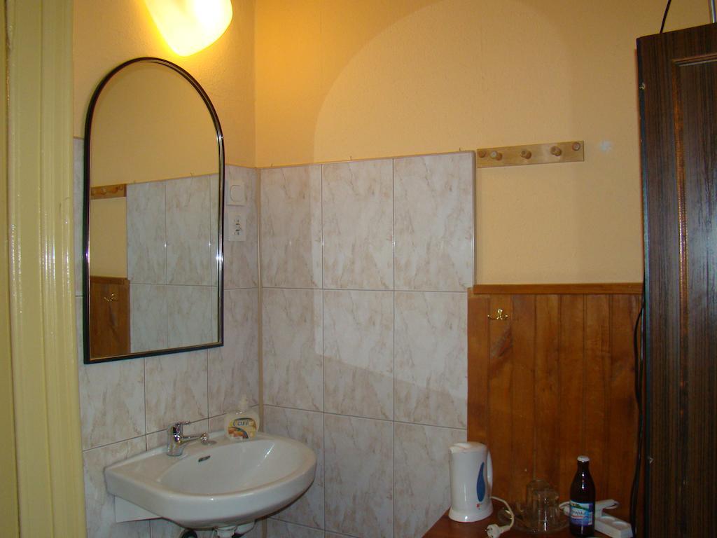 Hotel Polonia Namyslów Quarto foto