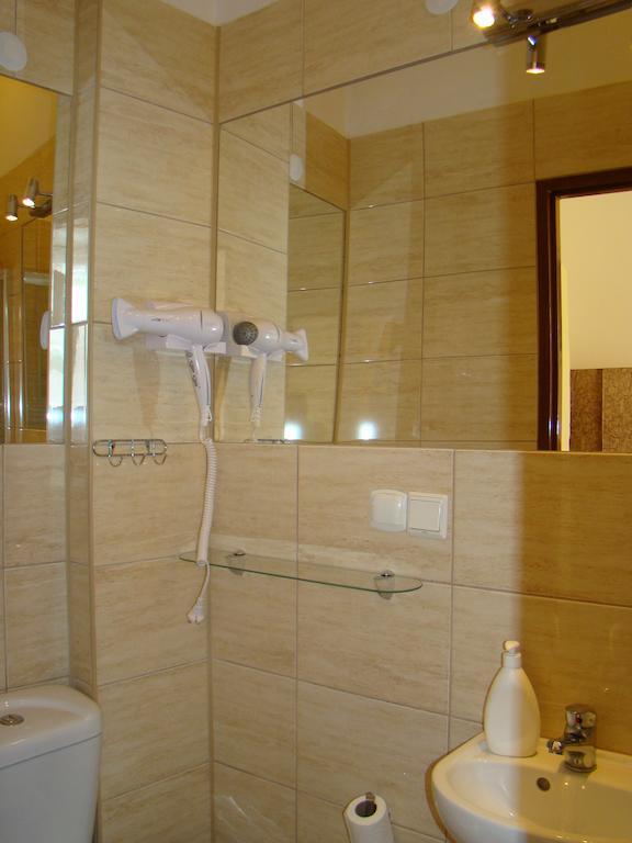 Hotel Polonia Namyslów Quarto foto