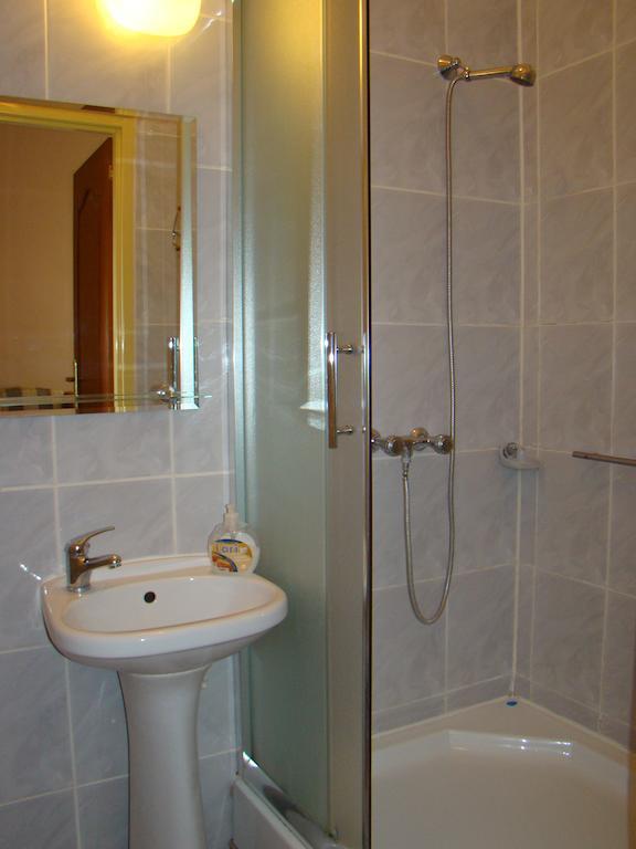 Hotel Polonia Namyslów Quarto foto