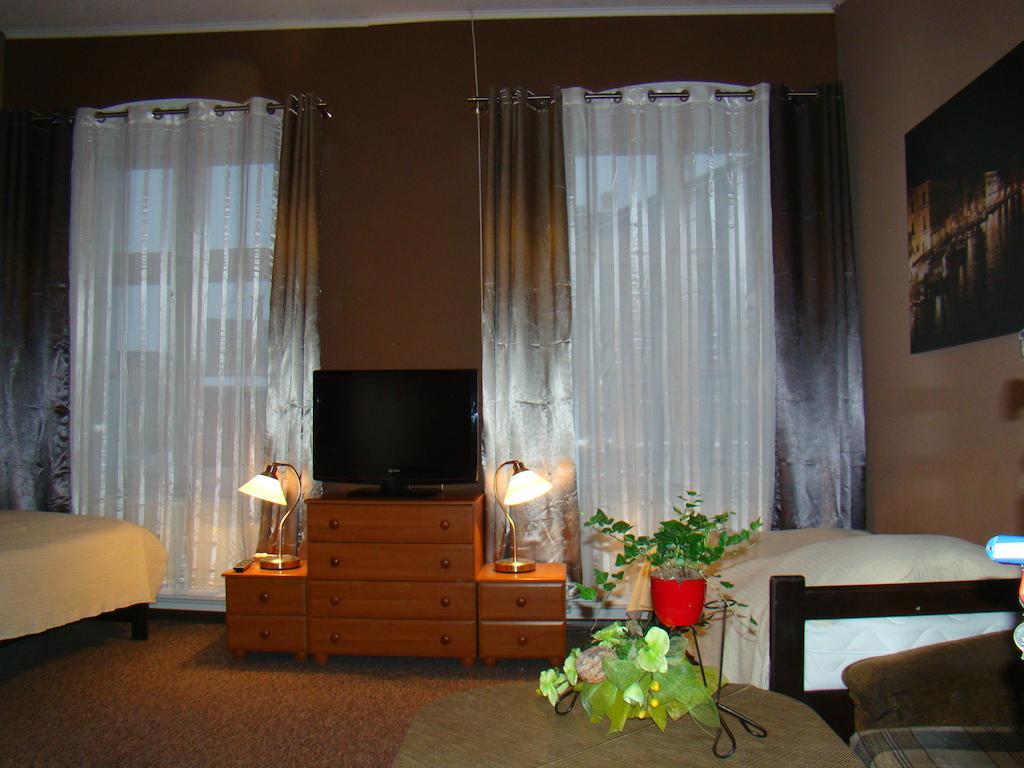 Hotel Polonia Namyslów Quarto foto